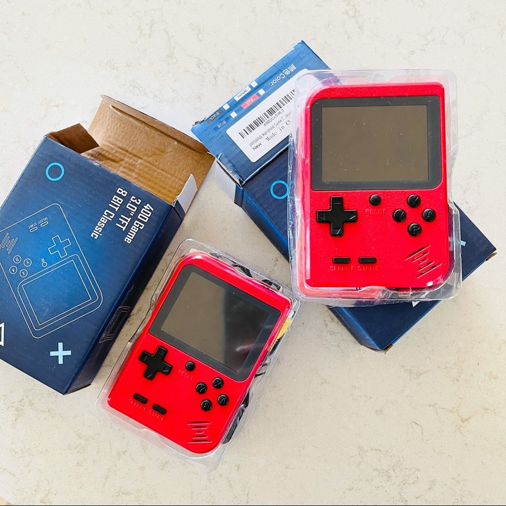 Handheld Video Game Console (Retro)